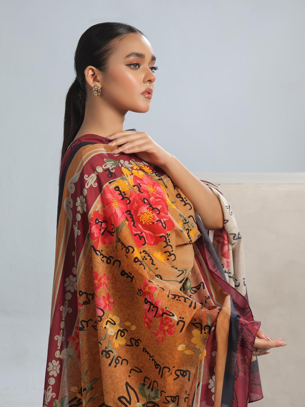 Calligraphed Odhni – Emotion in Every Thread For Women