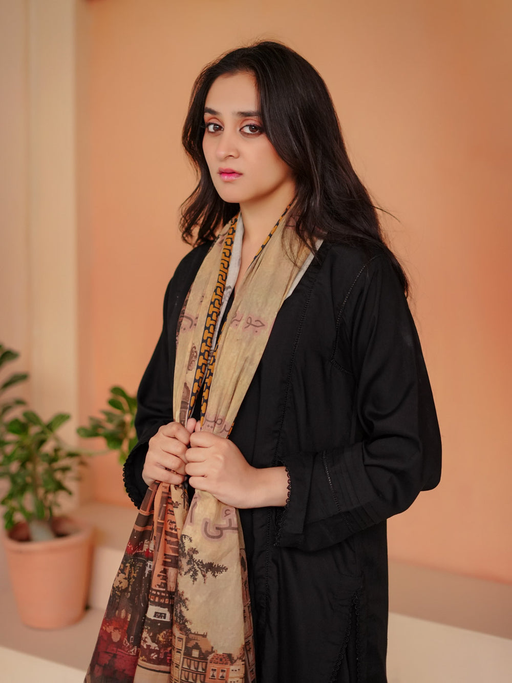 Calligraphed Odhni – Emotions Etched in Fabric For Women