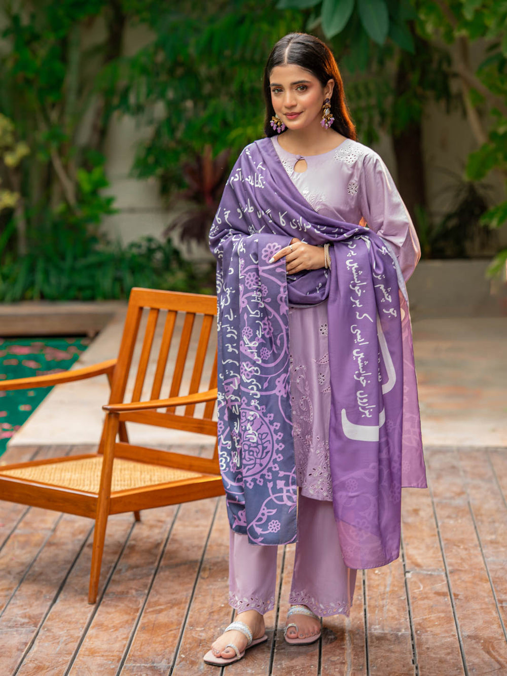 Calligraphed Odhni – ہر لفظ، ایک احساس For Women