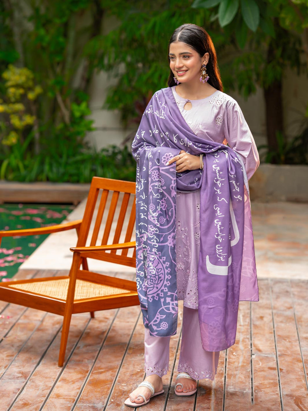 Calligraphed Odhni – ہر لفظ، ایک احساس For Women