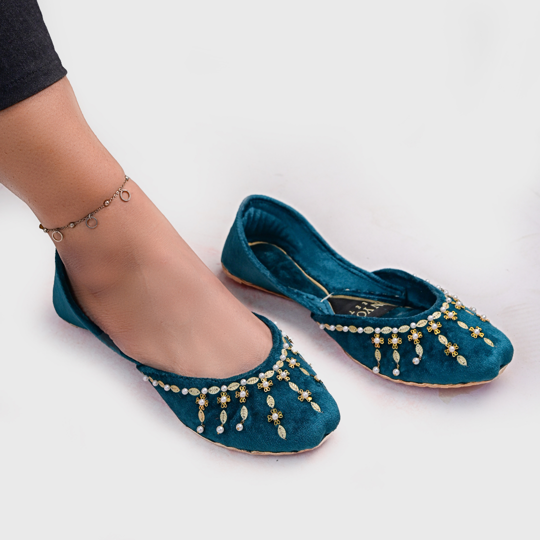 Elegant Velvet Khussa – Handcrafted Comfort & Style For Women