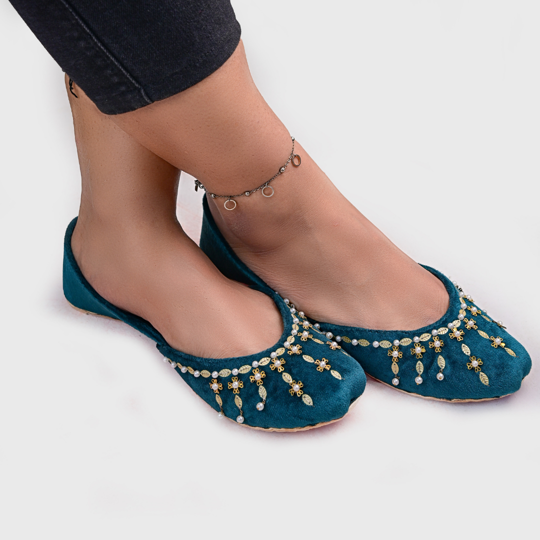Elegant Velvet Khussa – Handcrafted Comfort & Style For Women