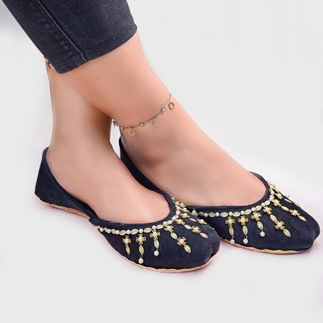 Elegant Velvet Khussa – Handcrafted Comfort & Style For Women