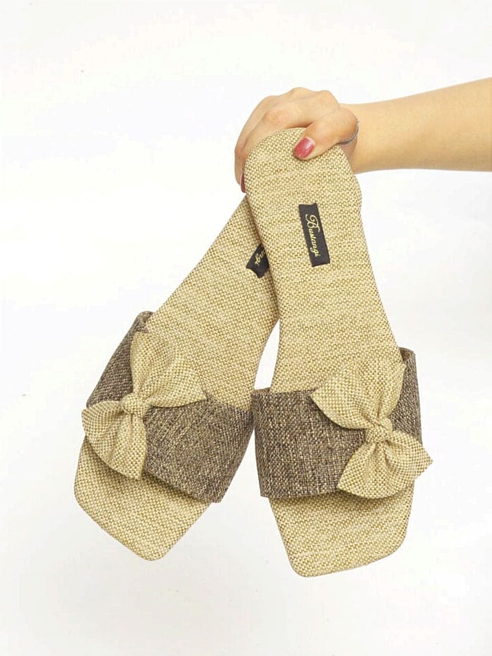 Camel Slider – Classic Comfort Meets Everyday Glamour For Women