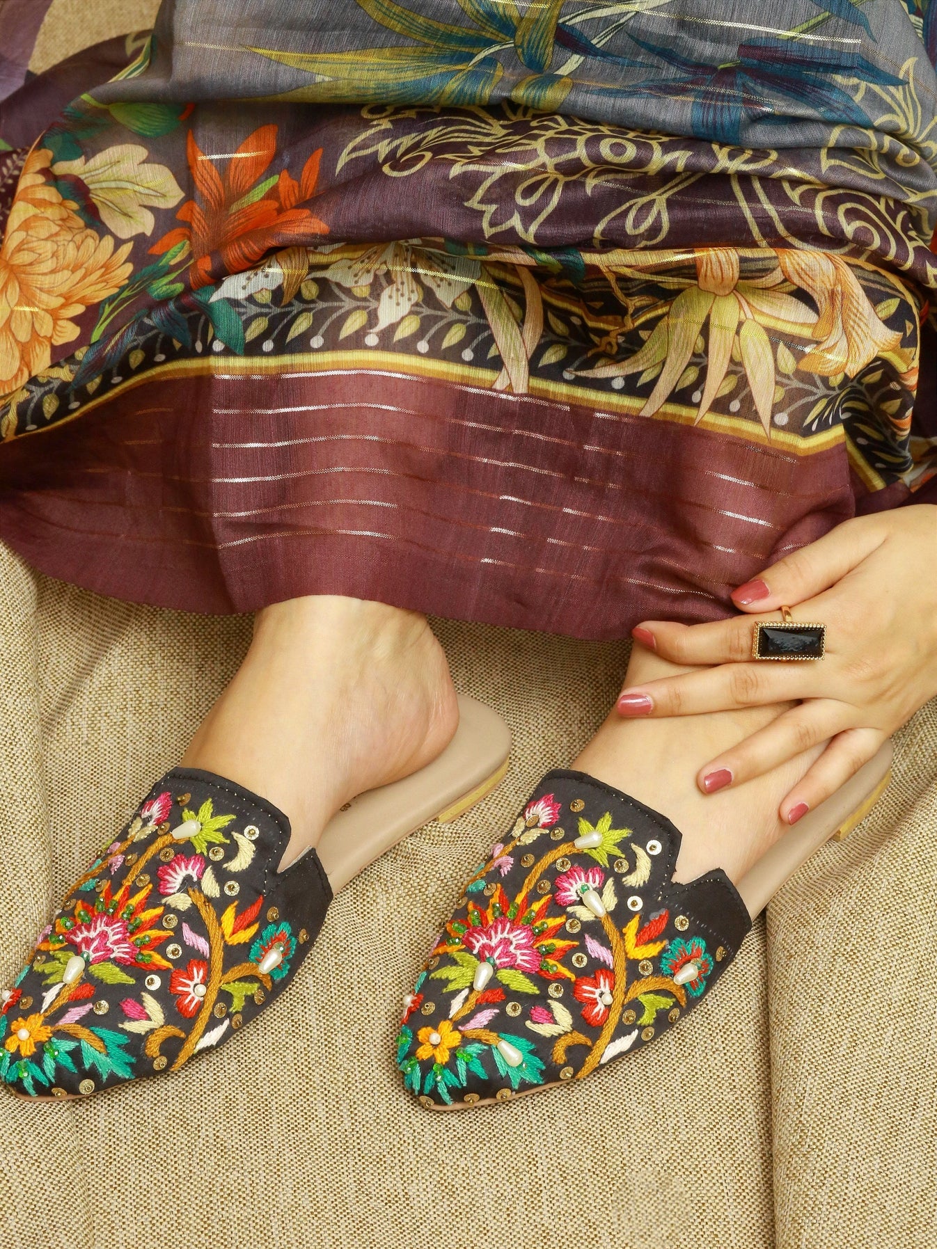 Chic Elegance: Embroidered Mules with Artistic Flair For Women