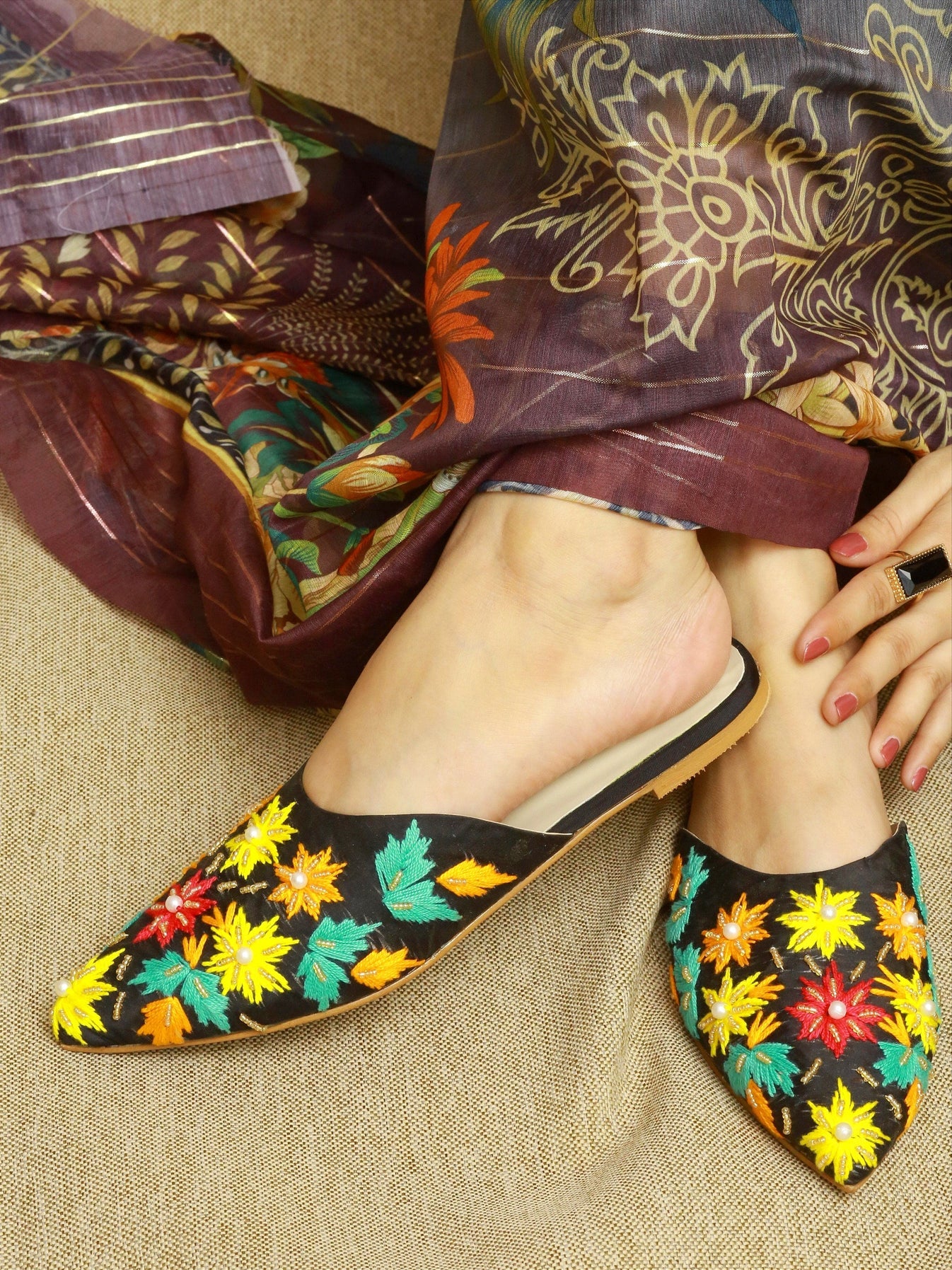 Chic Embroidered Mules – Where Style Meets Art For Women