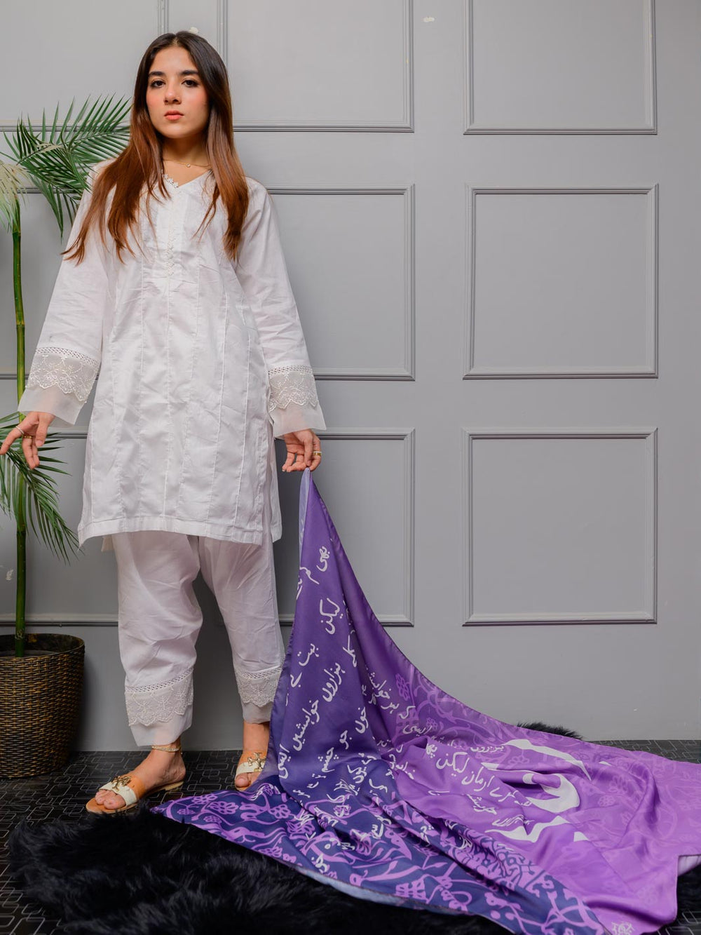 Calligraphed Odhni – ہر لفظ، ایک احساس For Women