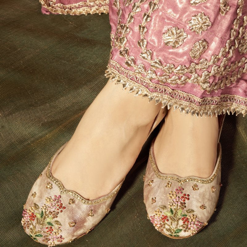 Ombre Oasis Pink – Floral Embroidered Khussas with Beadwork & Scalloped Detailing For Women