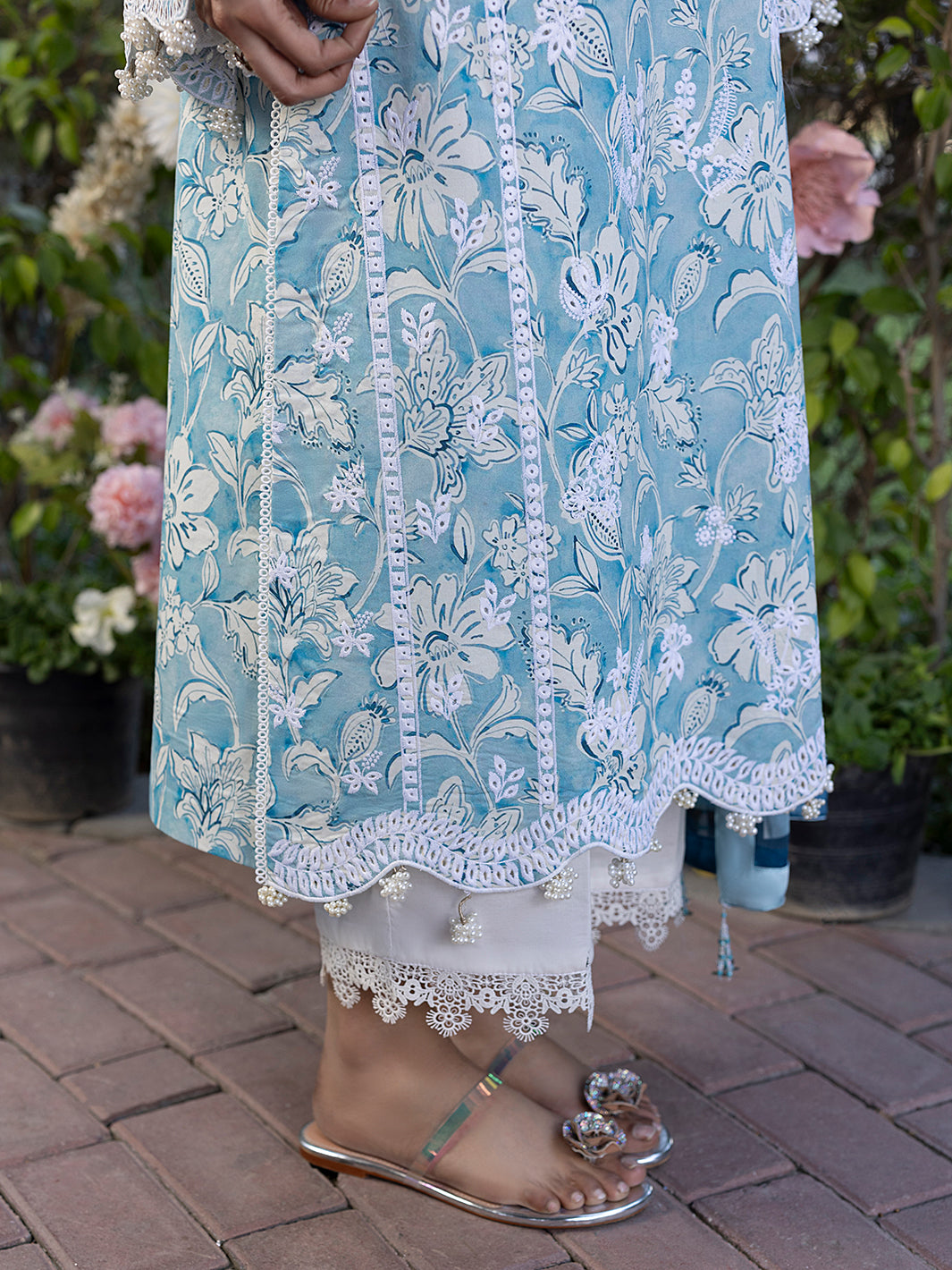 Pearl – Elegant Pastel 3-Piece Unstitched Lawn Suit For Women