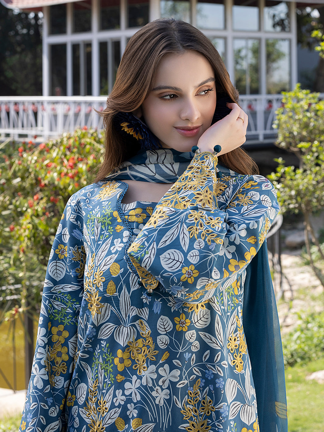 Rosy – Soft Pink Floral 3-Piece Unstitched Lawn Suit For Women