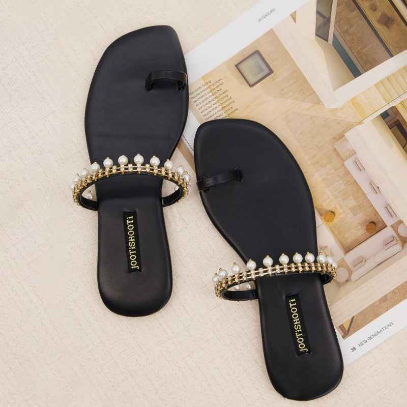 Gala Pearl – Minimal Toe-Ring Flats with Pearl Chain Detail For Women