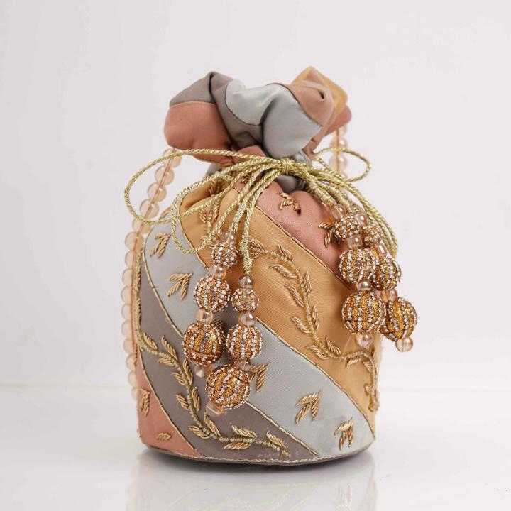 Meher Chattapatti Potli – A Splash of Elegance & Vibrance! For Bridal/Wedding