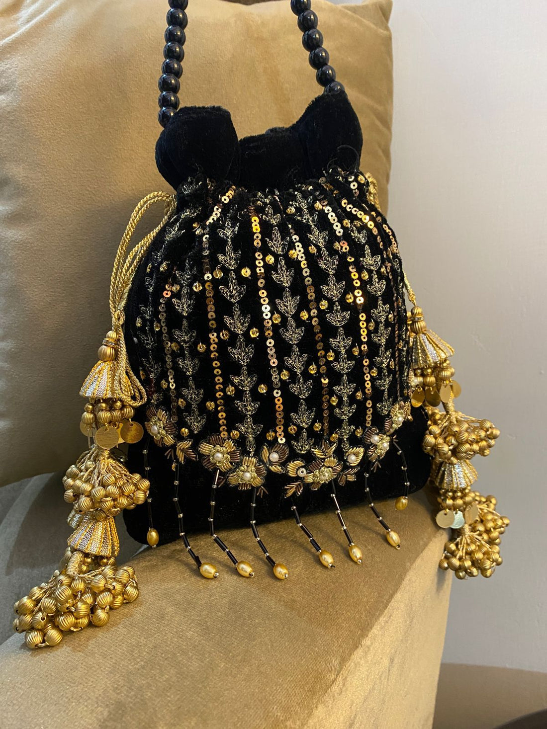 BLACK VELVET BATWA – A Nighttime Showstopper For Bridal/Wedding