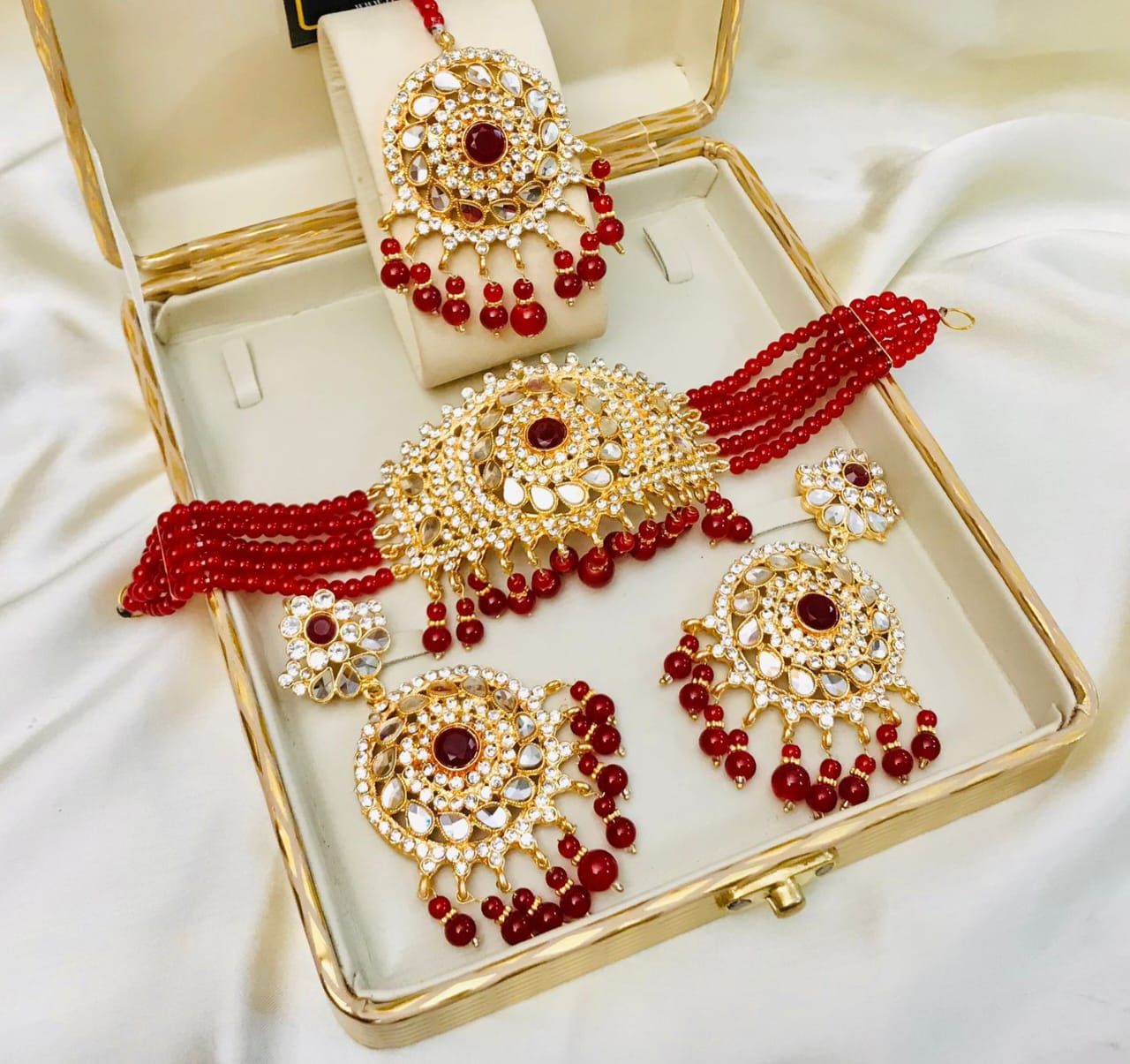 ALMAS Kundan Necklace: Antique Elegance