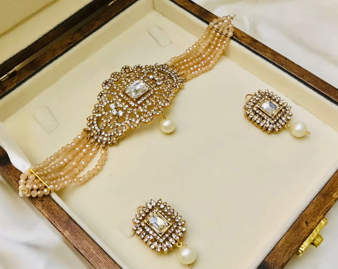 Elegant BAREEHA Matte Maroon, Dark Green, Matte Golden, Pearl, Black, And Golden Choker Set