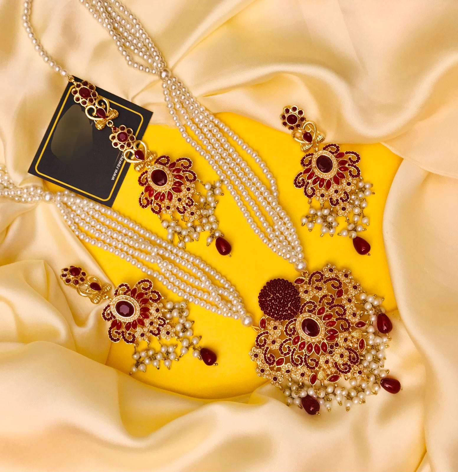 Farzeen Mala Set: Stunning Mala in Pearl, Golden, Black, and Maroon