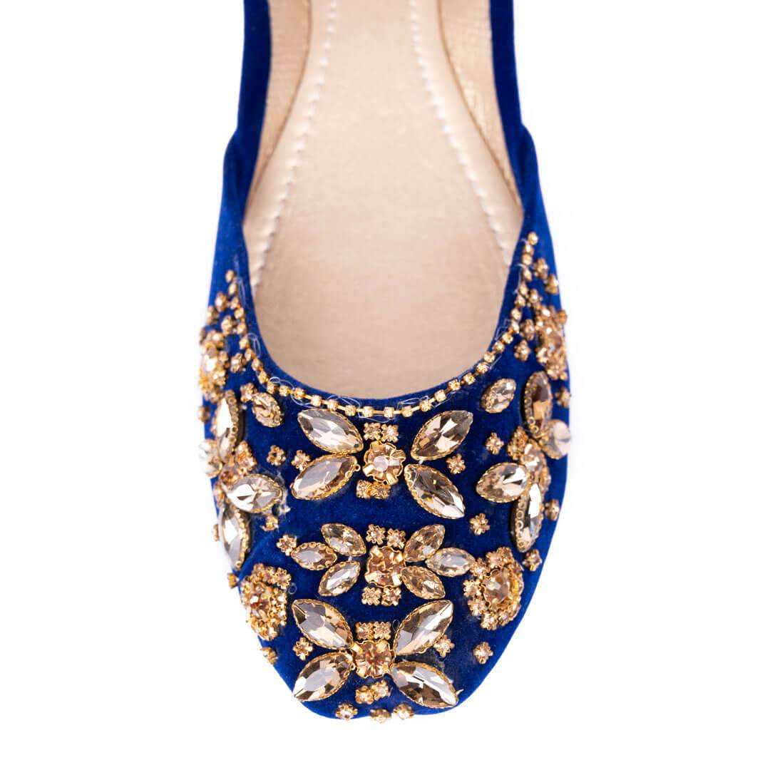 Kundan & Pearls Traditional Women Khussa