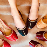 Solid Love Tilla Leather Women Khussa