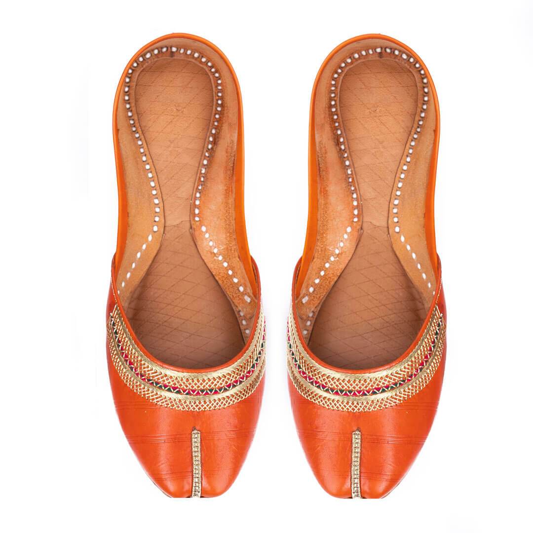 Solid Love Tilla Leather Women Khussa