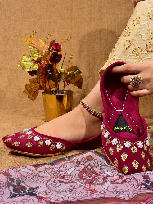 Royal Luxe Handcrafted Embroidered Khussa For Women