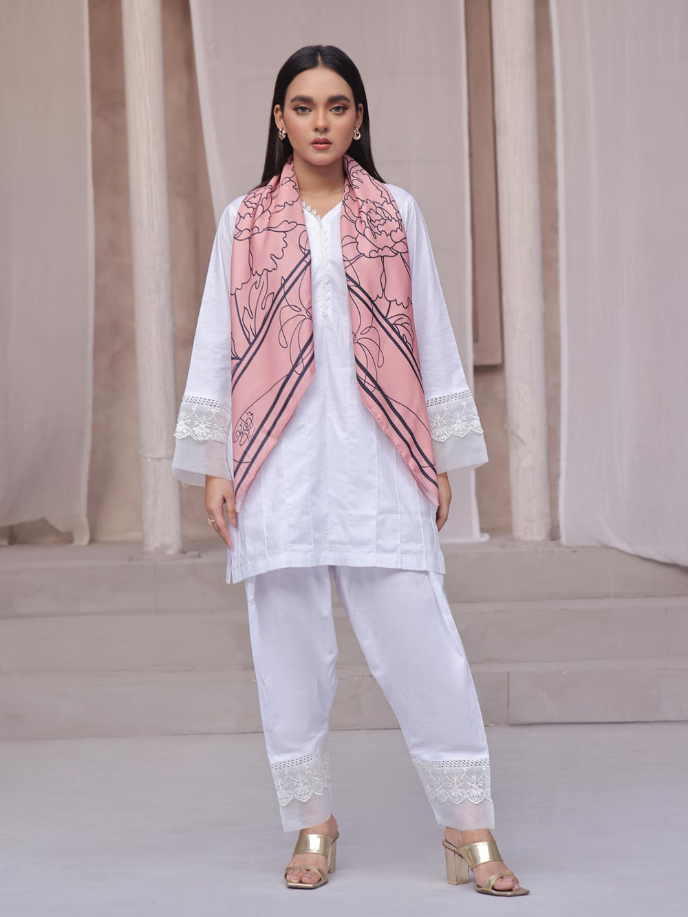Musaafir Scarf – Luxurious Shamoz Silk For Women
