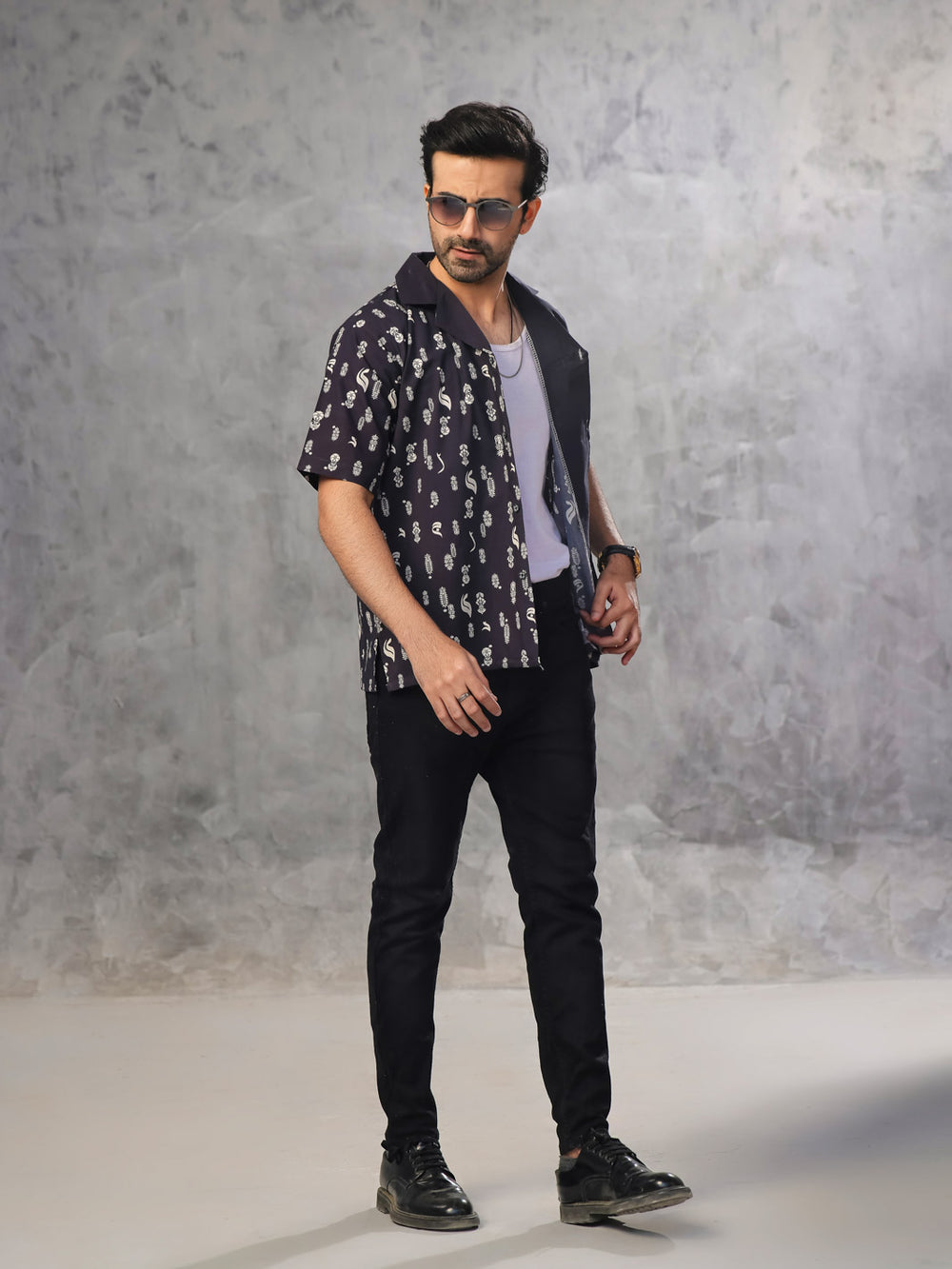 Unisex Classic Cotton Button-Down Shirt For Unisex
