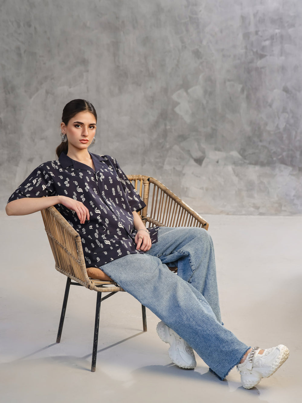 Unisex Classic Cotton Button-Down Shirt For Unisex