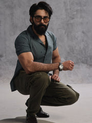 Cotton Button-Down Shirt – Timeless & Inclusive For Unisex