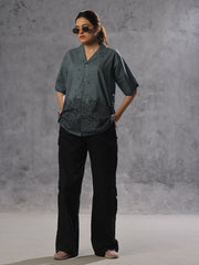 Cotton Button-Down Shirt – Timeless & Inclusive For Unisex