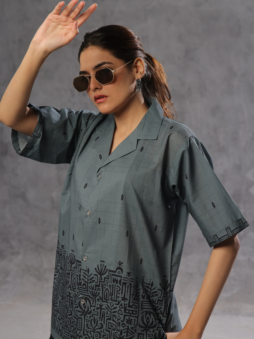 Cotton Button-Down Shirt – Timeless & Inclusive For Unisex