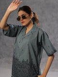 Cotton Button-Down Shirt – Timeless & Inclusive For Unisex