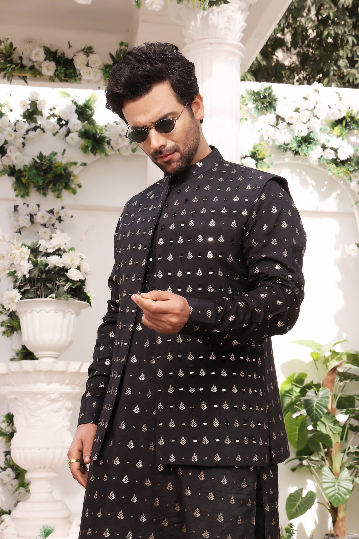 Black Mirror Embroidery Self Cotton Fabric Kurta Pajama For Men