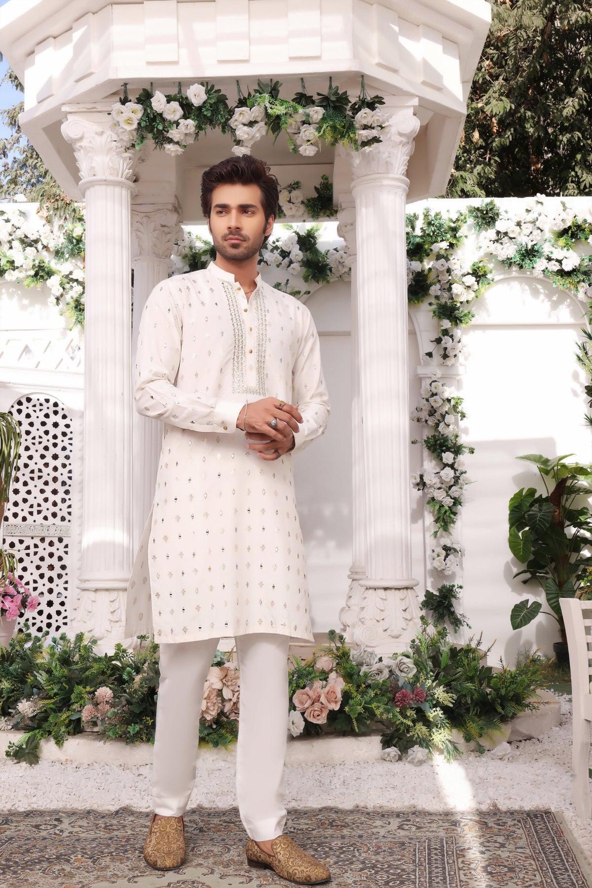 White Color Mirror Embroidery Self Cotton Fabric Kurta Pajama For Men