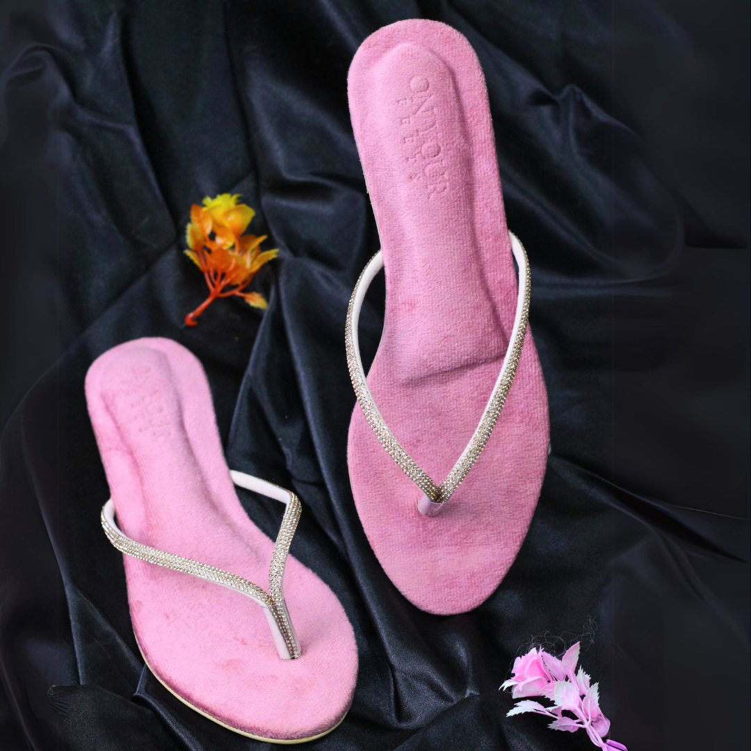 Kiara Black Comfortable Flip-Flops For Women