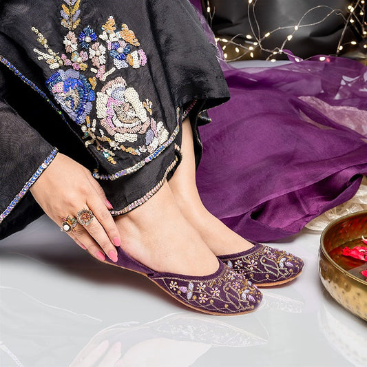 Wedding Edit – Handcrafted Velvet Khussas for Festive Elegance For Women