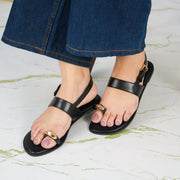 Black Strap Toe-Ring Sandals – Stylish & Comfortable Flats For Women
