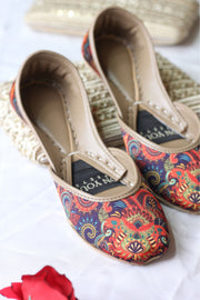 Floral Charm – Printed Khussa for Everyday Style For Women