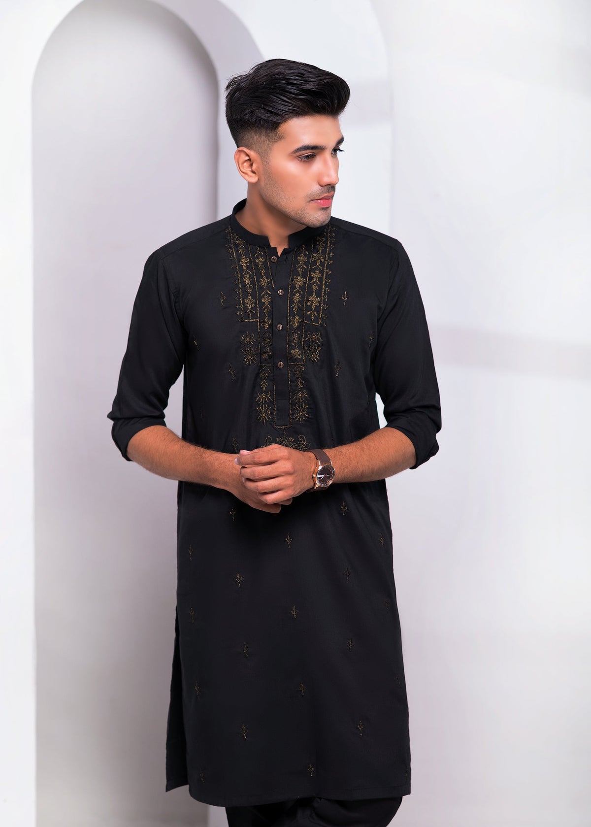 Black Color Zari Embroidered Kurta Pajama For Men