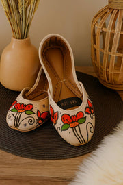 Hand Painted Flower Khussa – Artistic & Elegant For Women