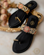 Reet Kohlapuris - Black Kohlapuris with Gold Zardozi & Resham Work For Women