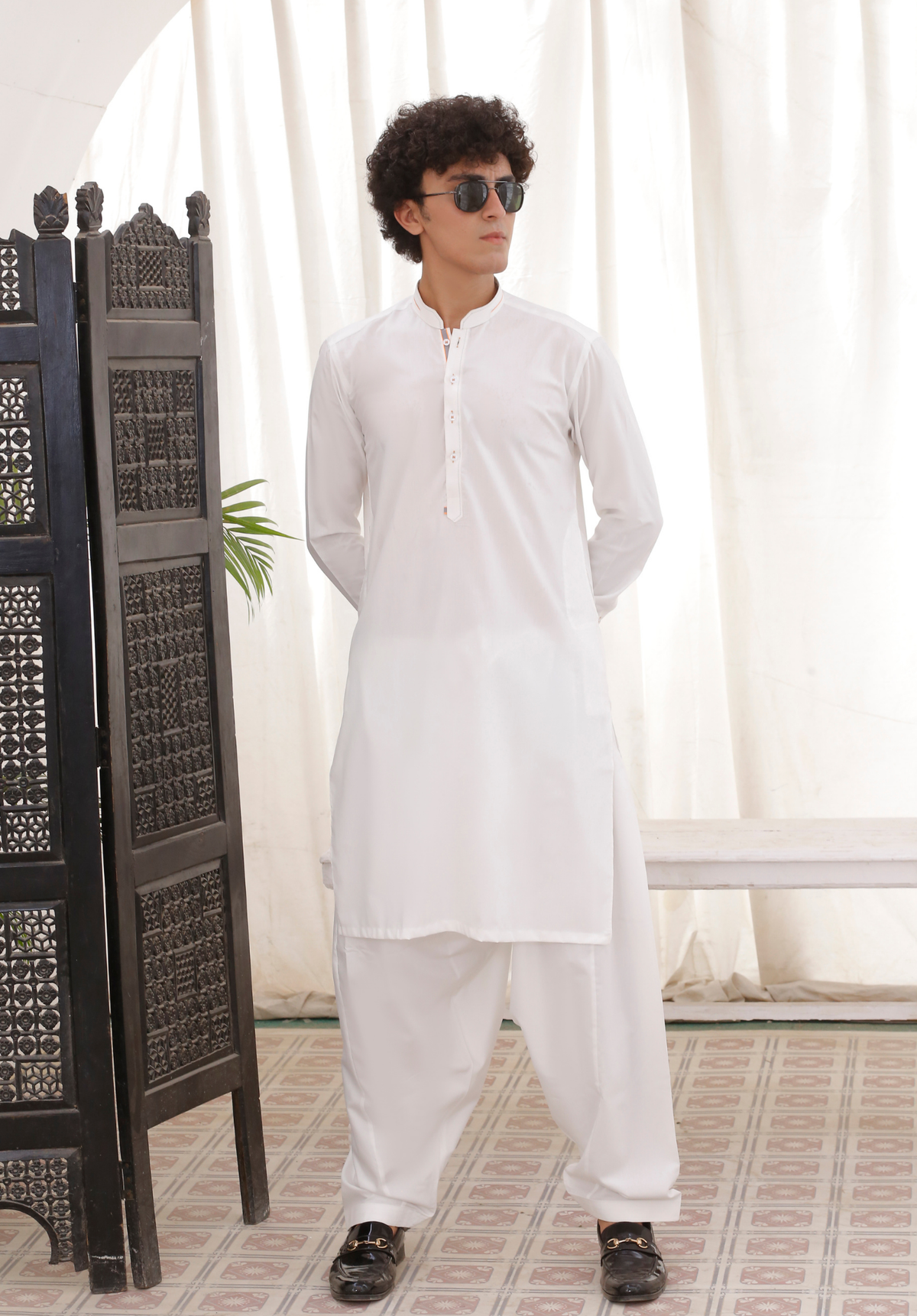 White Shalwar Kameez – Classic Elegance For Men
