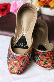 Floral Charm – Printed Khussa for Everyday Style For Women
