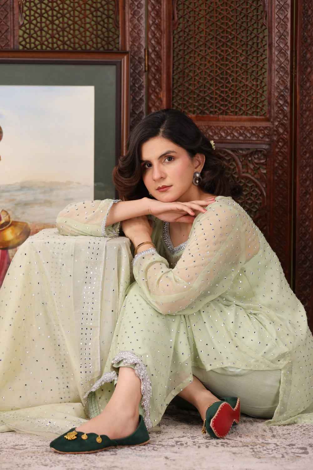 Mehvar Embellished Velvet Khussa For Women