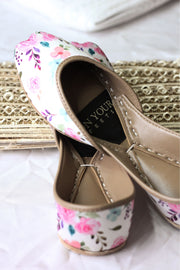 Floral Printed Khussa – A Touch of Color for Everyday Style For Women
