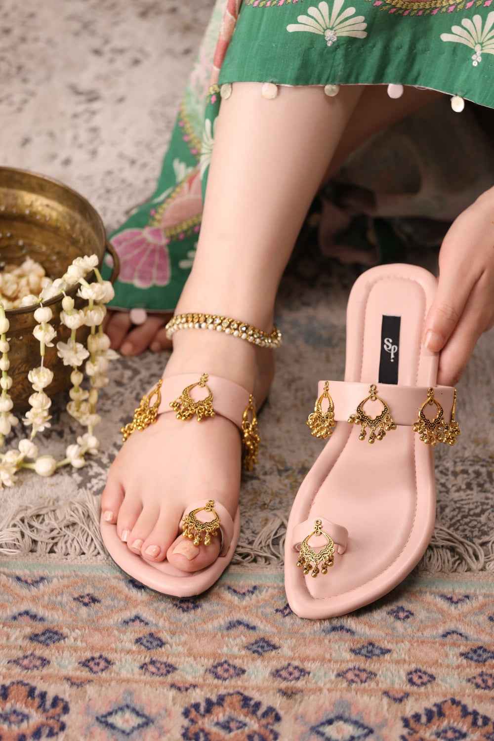 Nauratan Luxury Handcrafted Festive Kolhapuri For Women