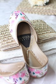 Floral Printed Khussa – A Touch of Color for Everyday Style For Women