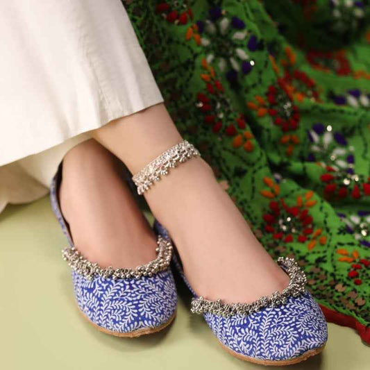 Indigo Vines Khussa – Printed Velvet with Beaded Elegance For Women