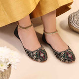 Regalia Noir – Luxury Black Embroidered Velvet Khussa For Women