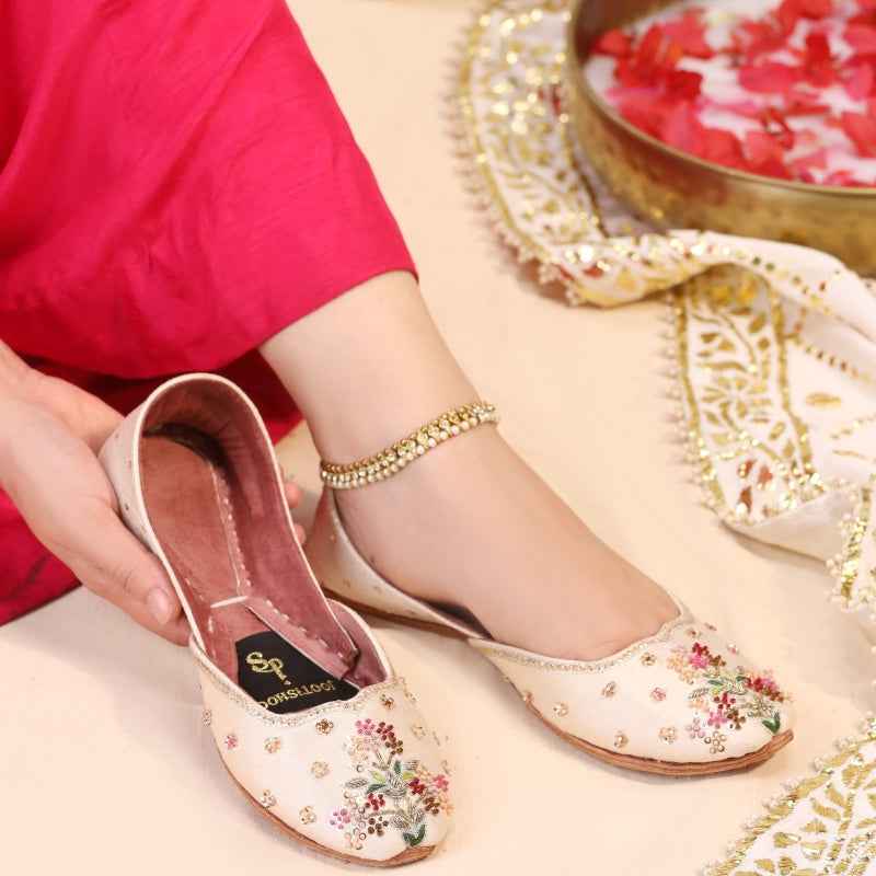 Ombre Oasis White Handcrafted Floral Khussa For Women