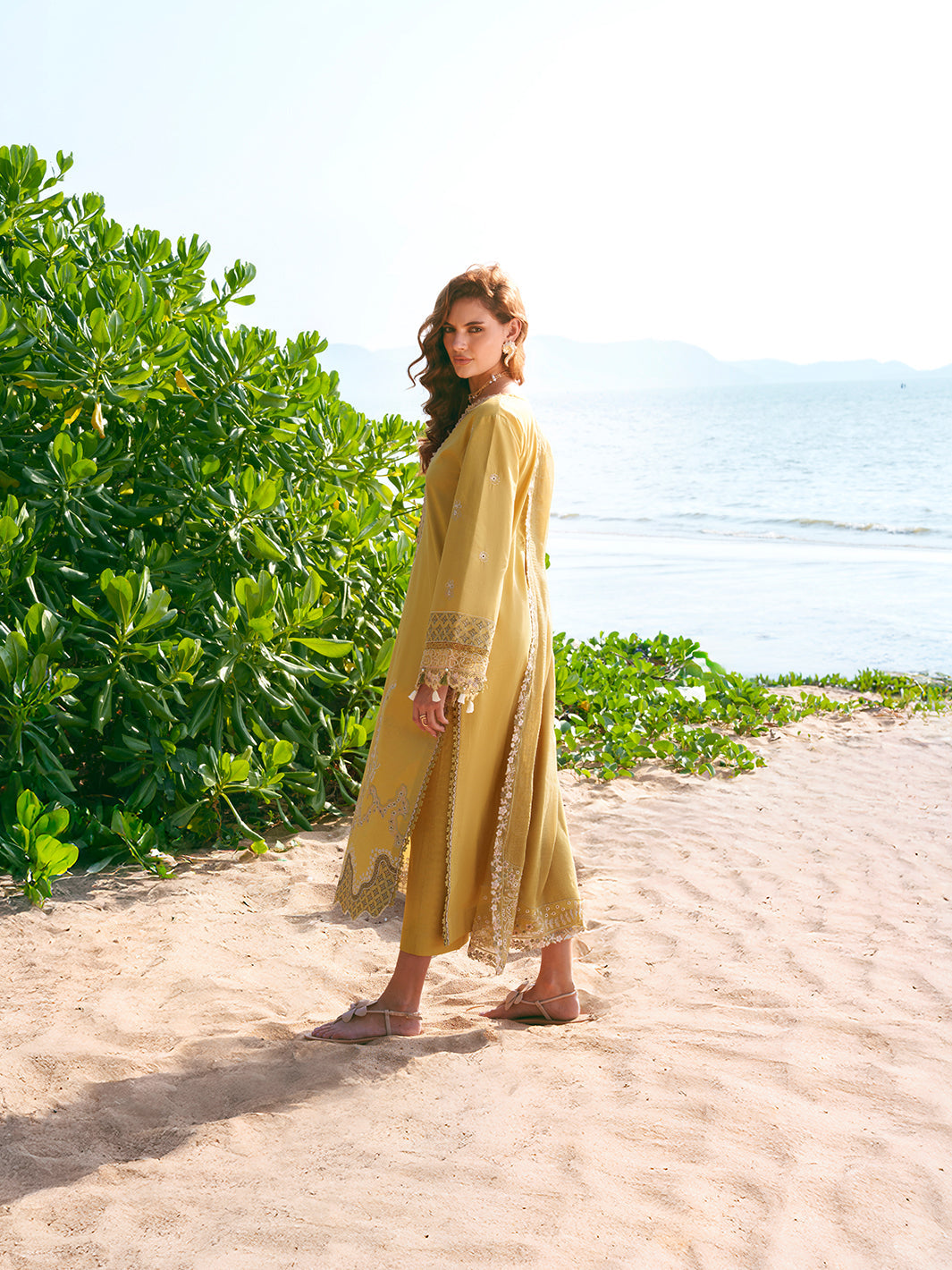 AMAYAH – Premium Luxury Lawn Suit For Women